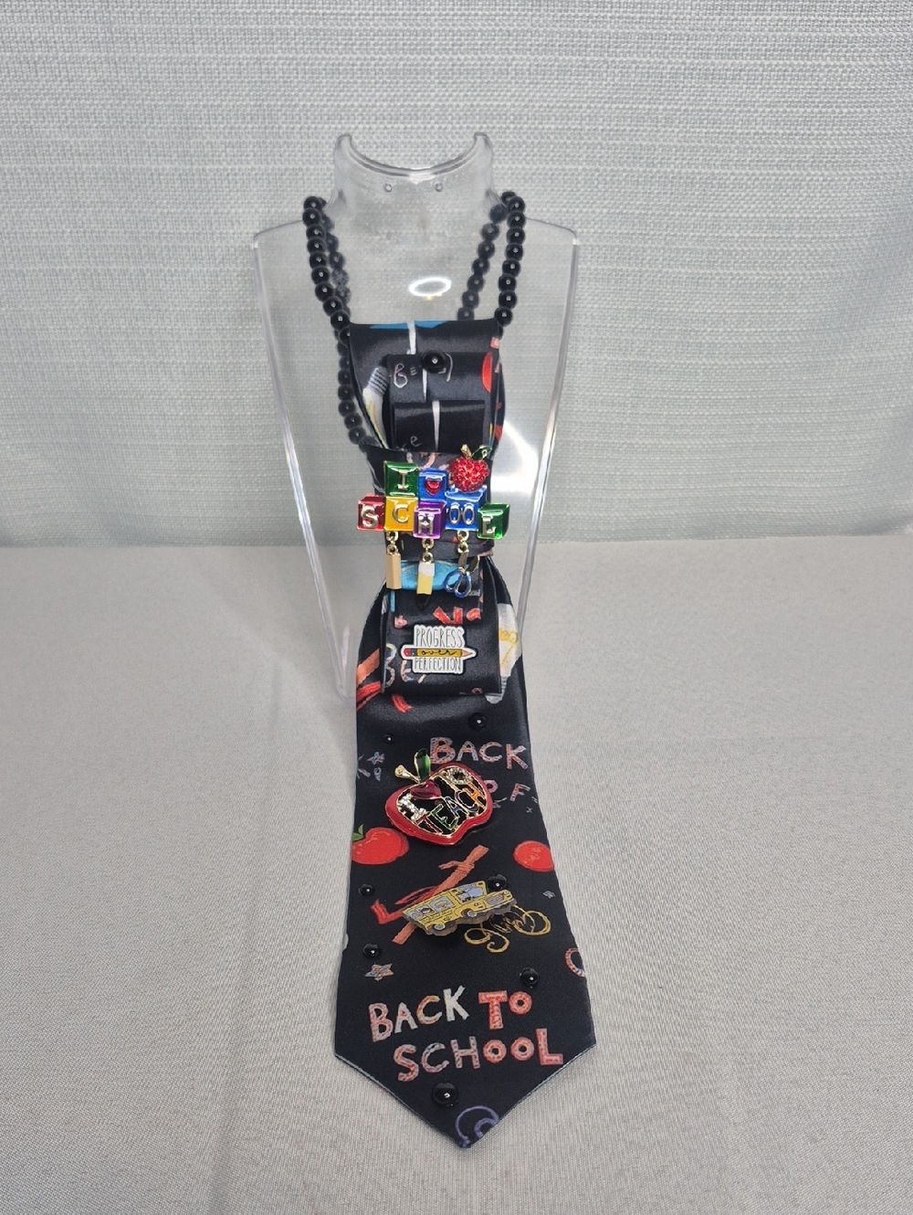 Handcrafted Luxury Fashion Necktie Necklace 📿 (BACK TO SCHOOL) - Picture 3 of 13